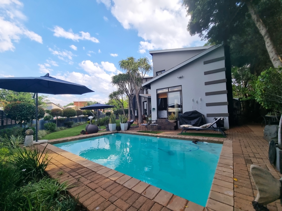 4 Bedroom Property for Sale in Boschdal North West